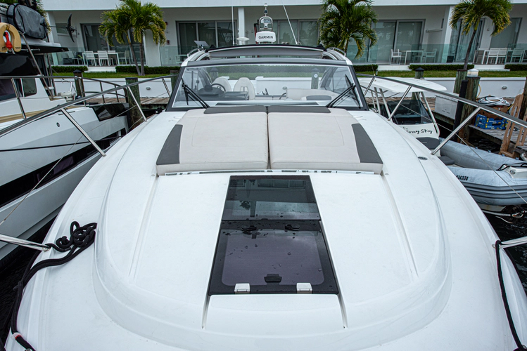 Graysky V Yacht Photos Pics 