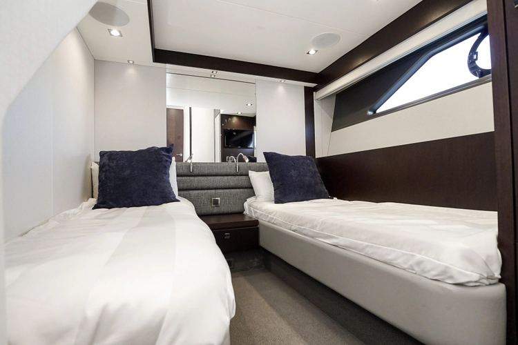 Lucky Bet Yacht Photos Pics 