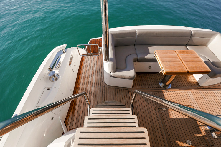 Lucky Bet Yacht Photos Pics 
