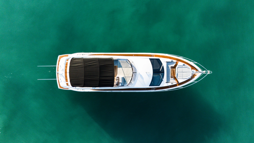 Lucky Bet Yacht Photos Pics 
