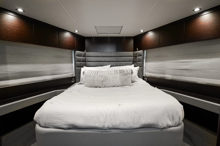 Lucky Bet Yacht Photos Pics 