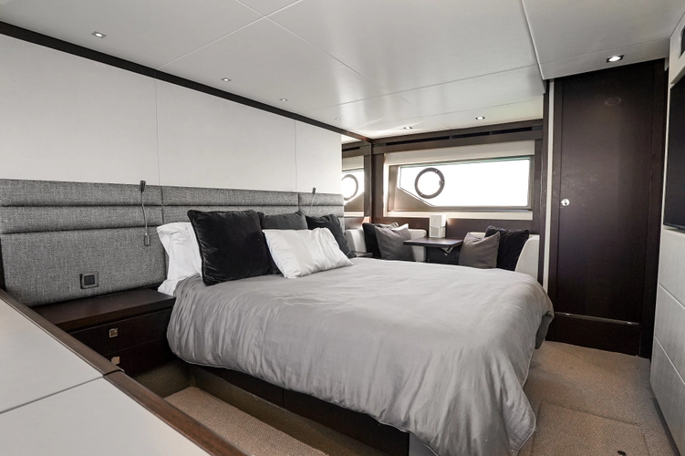 Lucky Bet Yacht Photos Pics 