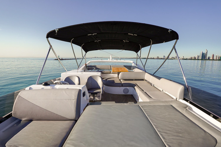 Lucky Bet Yacht Photos Pics 