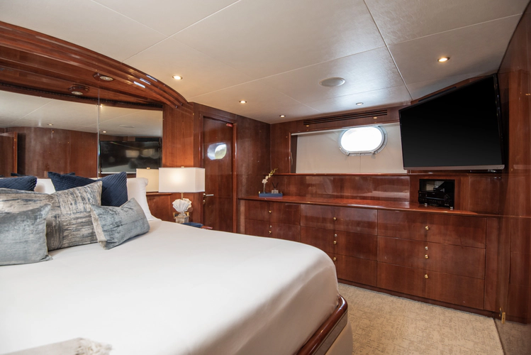 Outta Touch Yacht Photos Pics 