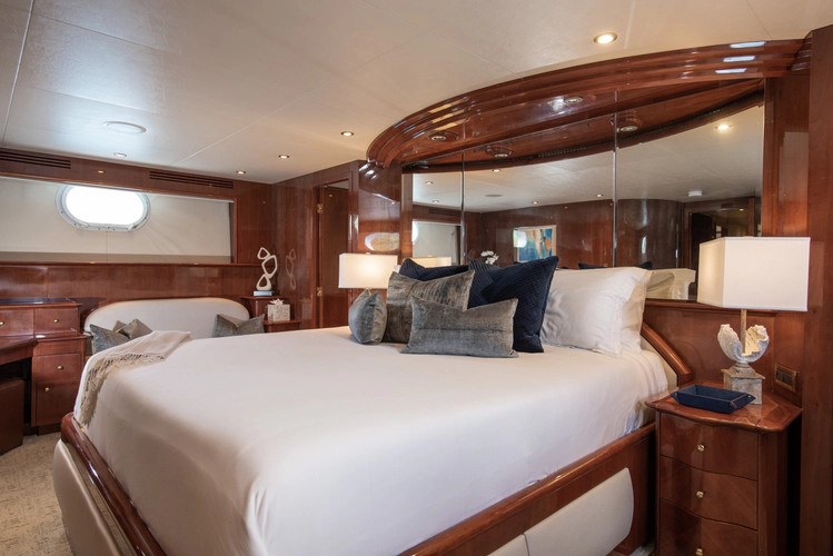 Outta Touch Yacht Photos Pics 