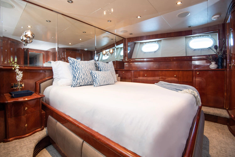 Outta Touch Yacht Photos Pics 