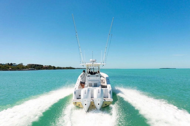 Showgirl Yacht Photos Pics 