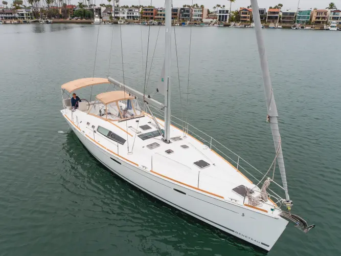 Skyfall Yacht Photos Pics 
