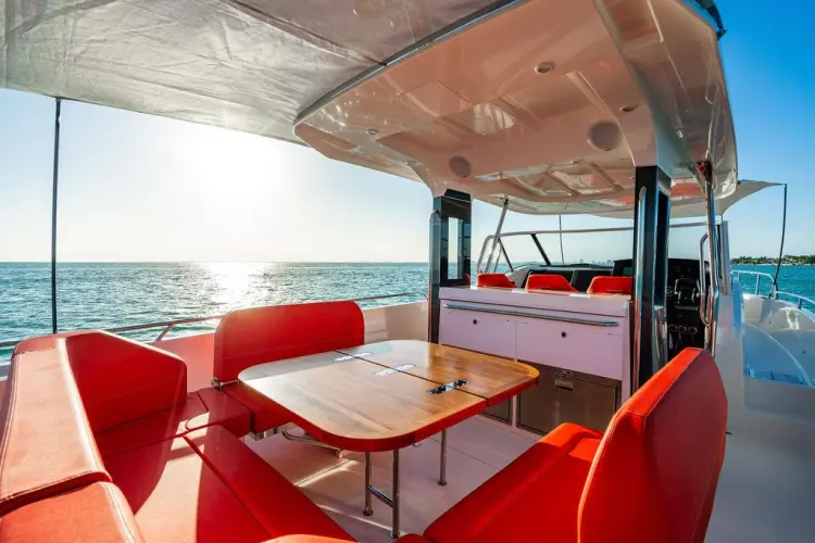 Volare Yacht Photos Pics 