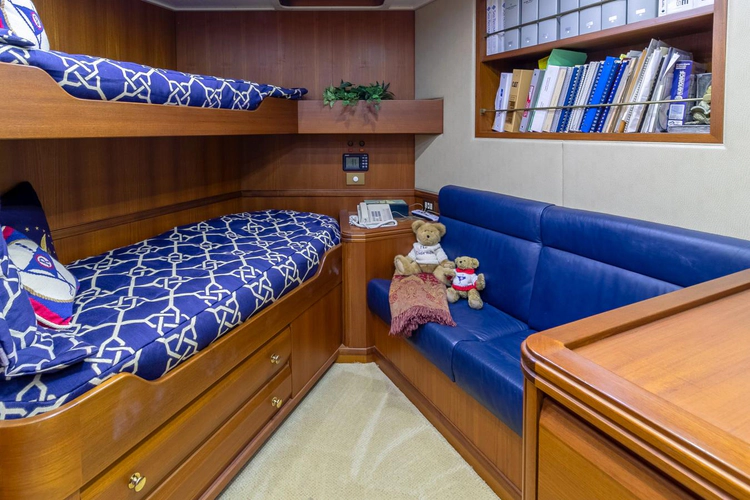 Chairman Yacht Photos Pics 