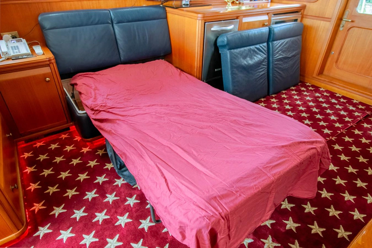 Chairman Yacht Photos Pics 