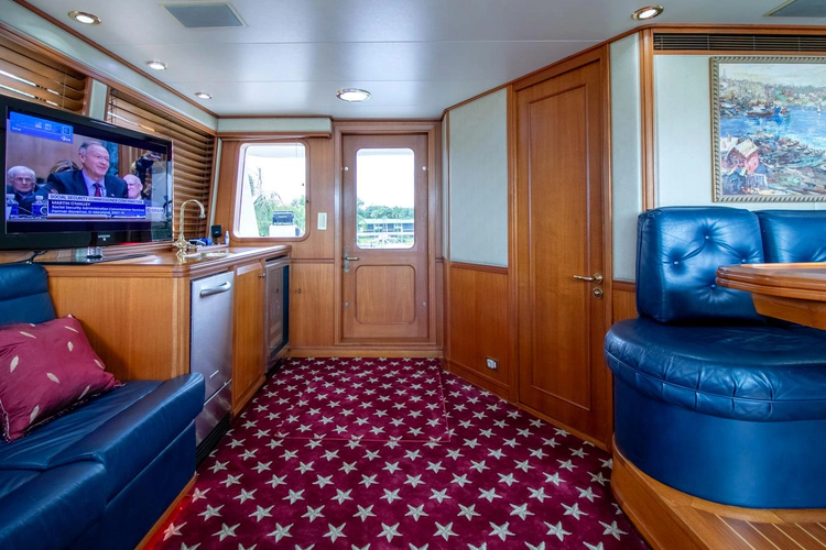 Chairman Yacht Photos Pics 