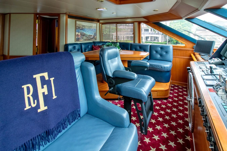 Chairman Yacht Photos Pics 