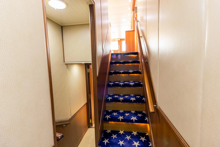 Chairman Yacht Photos Pics 