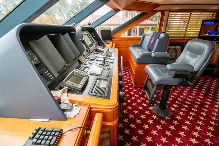 Chairman Yacht Photos Pics 