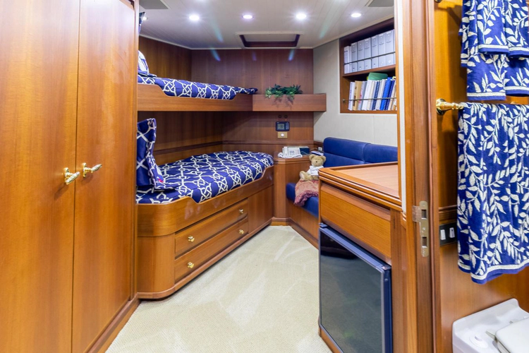 Chairman Yacht Photos Pics 