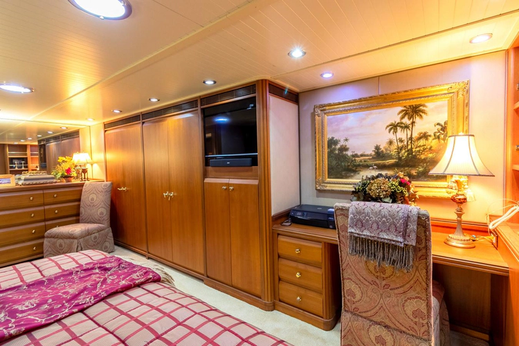 Chairman Yacht Photos Pics 