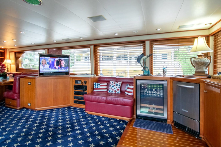 Chairman Yacht Photos Pics 