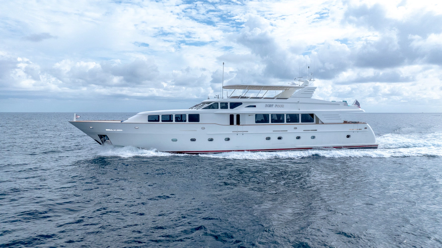 Dirt Poor Yacht Photos Pics 