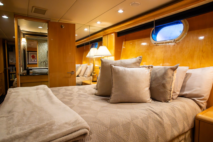 Memory Maker Yacht Photos Pics 