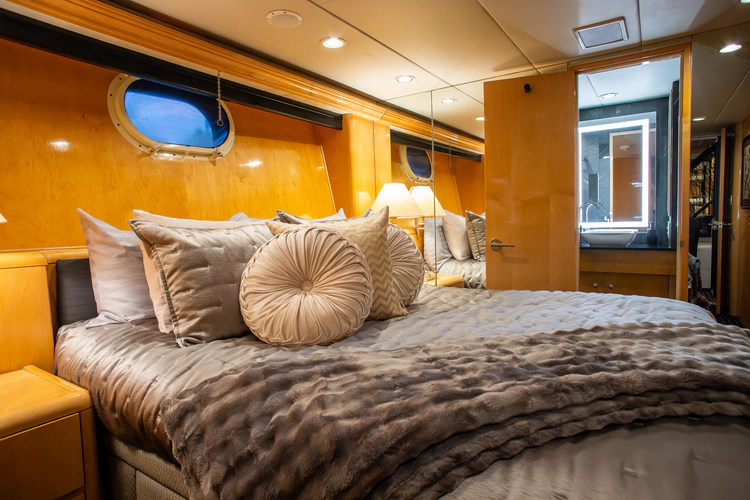 Memory Maker Yacht Photos Pics 
