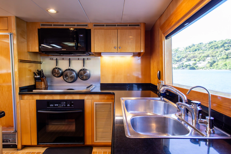 Memory Maker Yacht Photos Pics 