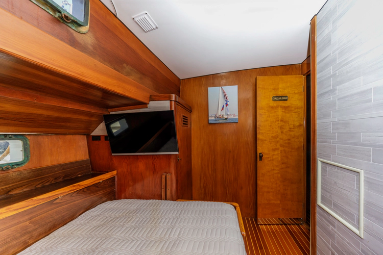 Tatoosh Yacht Photos Pics 