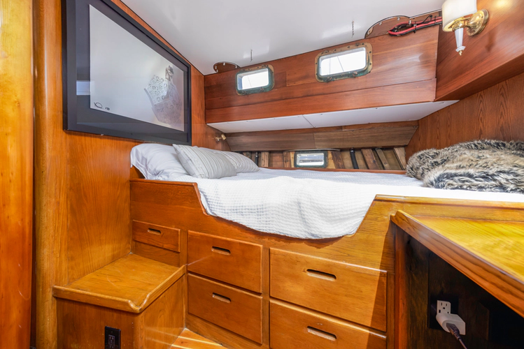 Tatoosh Yacht Photos Pics 