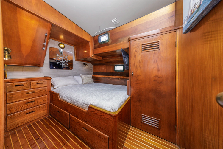 Tatoosh Yacht Photos Pics 