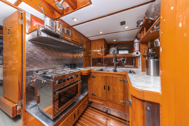 Tatoosh Yacht Photos Pics 