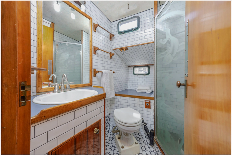 Tatoosh Yacht Photos Pics 