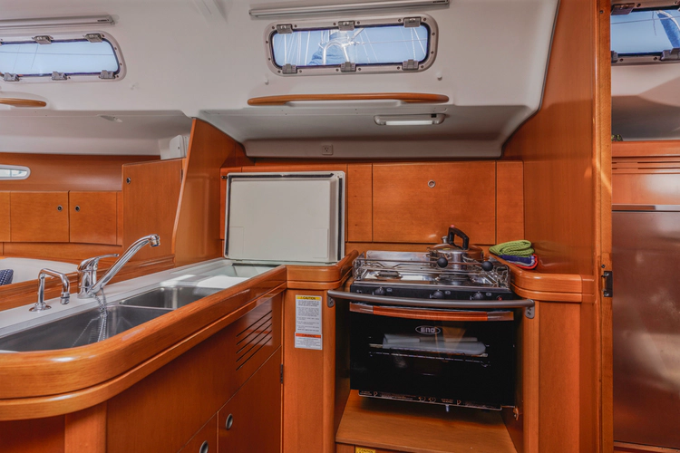 Sabbatical Yacht Photos Pics 