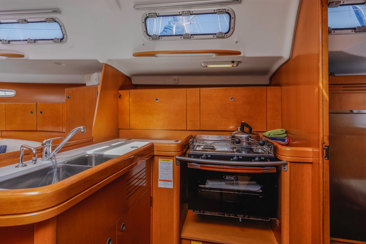 Sabbatical Yacht Photos Pics 