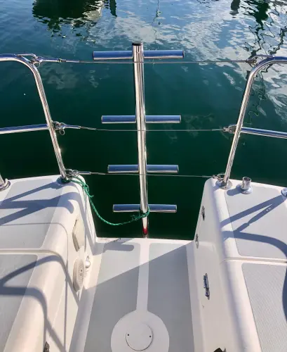 Red Cloud Yacht Photos Pics 