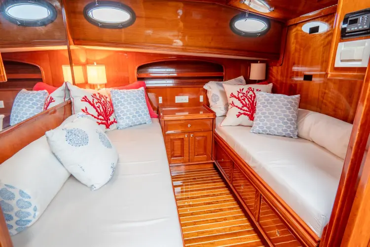 Sapphire II Yacht Photos Pics 