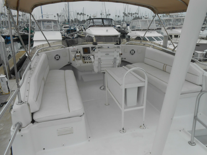 Cest Bon Yacht Photos Pics 