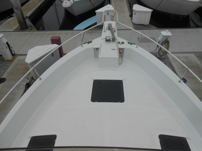 Cest Bon Yacht Photos Pics 