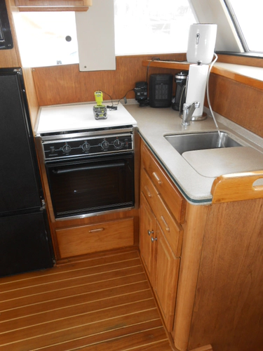 Cest Bon Yacht Photos Pics 