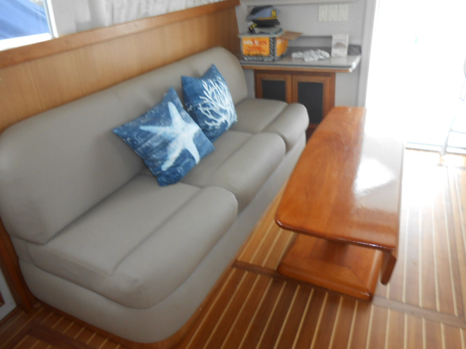 Cest Bon Yacht Photos Pics 