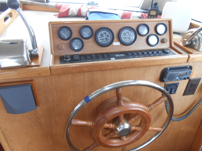 Cest Bon Yacht Photos Pics 