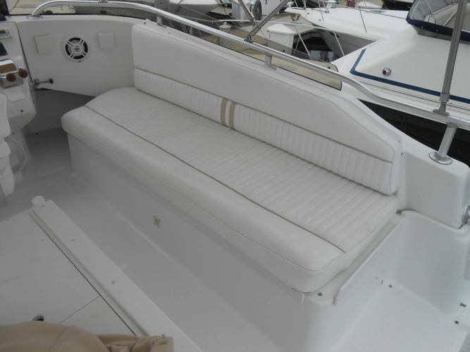 Cest Bon Yacht Photos Pics 