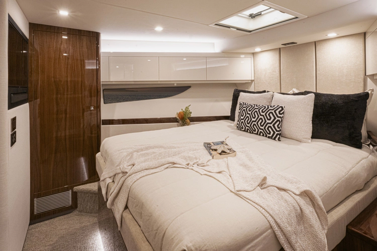68 Smy Series II Yacht Photos Pics 