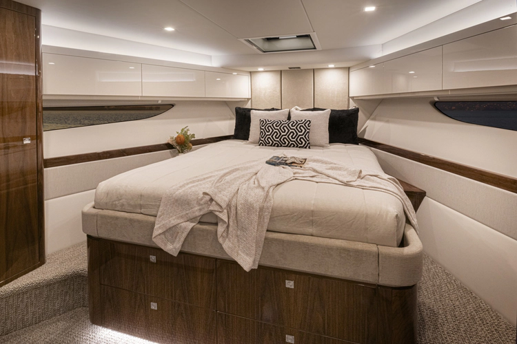 68 Smy Series II Yacht Photos Pics 
