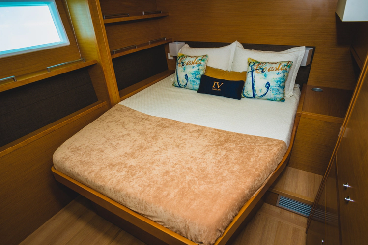 Cool Runnings IV Yacht Photos Pics 