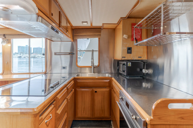 Magoo Yacht Photos Pics 