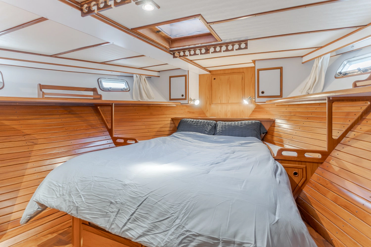 Magoo Yacht Photos Pics 