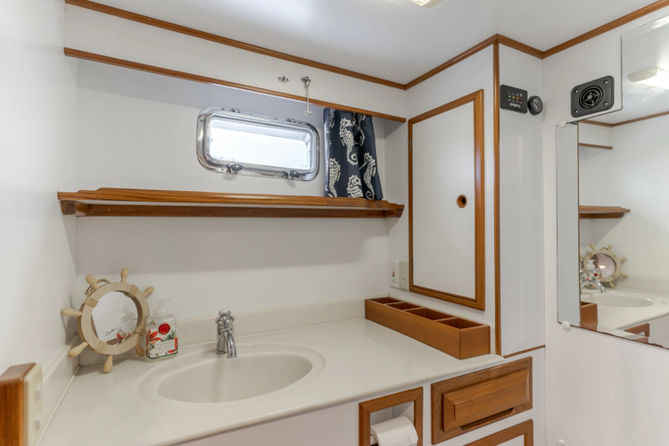 Magoo Yacht Photos Pics 