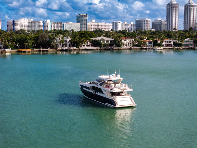 Cloud 9 Yacht Photos Pics 