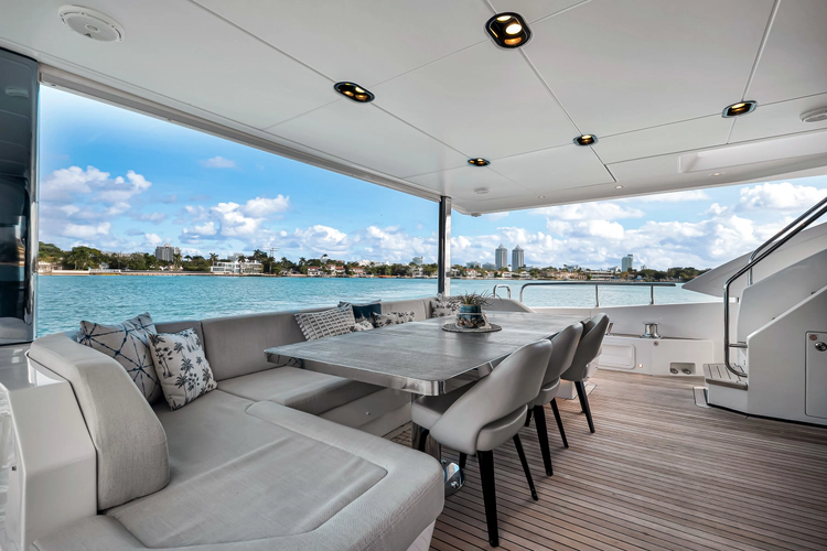 Cloud 9 Yacht Photos Pics 