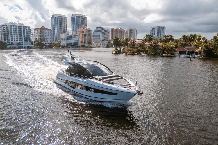 Lorena Yacht Photos Pics 